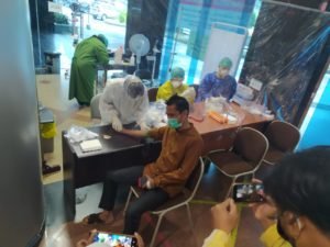 Wagub Hadi Mulyadi Positif, DPRD Provinsi Langsung Rapid Test Massal