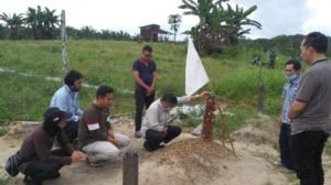 Jajaran Fisip Unmul  Berkunjung Kerumah Duka Mahasiswa Yang Meninggal Bunuh Diri