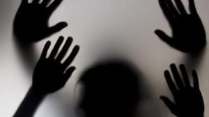 Seorang Ayah Tega Gagahi Anak Kandung, Korban Sempat Dicekoki Miras