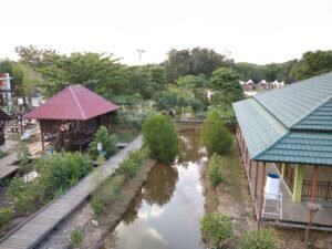 Bontang Mangrove Park, Pilihan Wisata Keluarga Saat Akhir Pekan