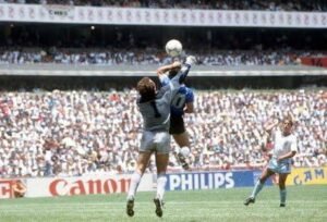 Berpulangnya Sang Legenda Si Tangan Tuhan, Adios Diego Maradona