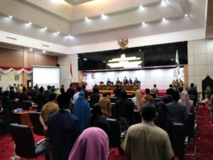 BW Intrupsikan Soal Ketenagakerjaan Ke Pjs. Walikota saat Sidang Paripurna