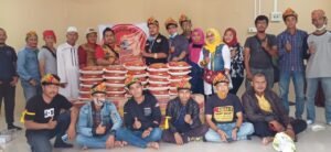 Serdaduuq Adat Dan Ormas Macan Borneo Bantu Korban Banjir Martapura Kalsel