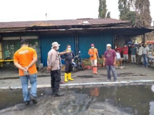 BREAKING NEWS! Tim Inafis Polres Bontang dan Labfor Surabaya Olah TKP di Lokasi Kebakaran Pasar Citra Mas Loktuan