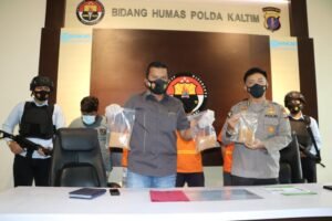 Polda Kaltim Amankan 1,5 Kg Sabu dan 21 Butir Extacy Dengan 4 Pelaku