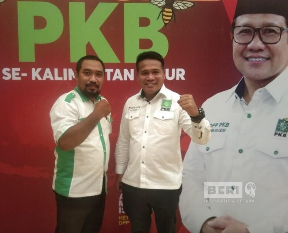 Ketua DKC Garda Bangsa Kota Balikpapan yandi irwan (kiri) Bersama Syafruddin