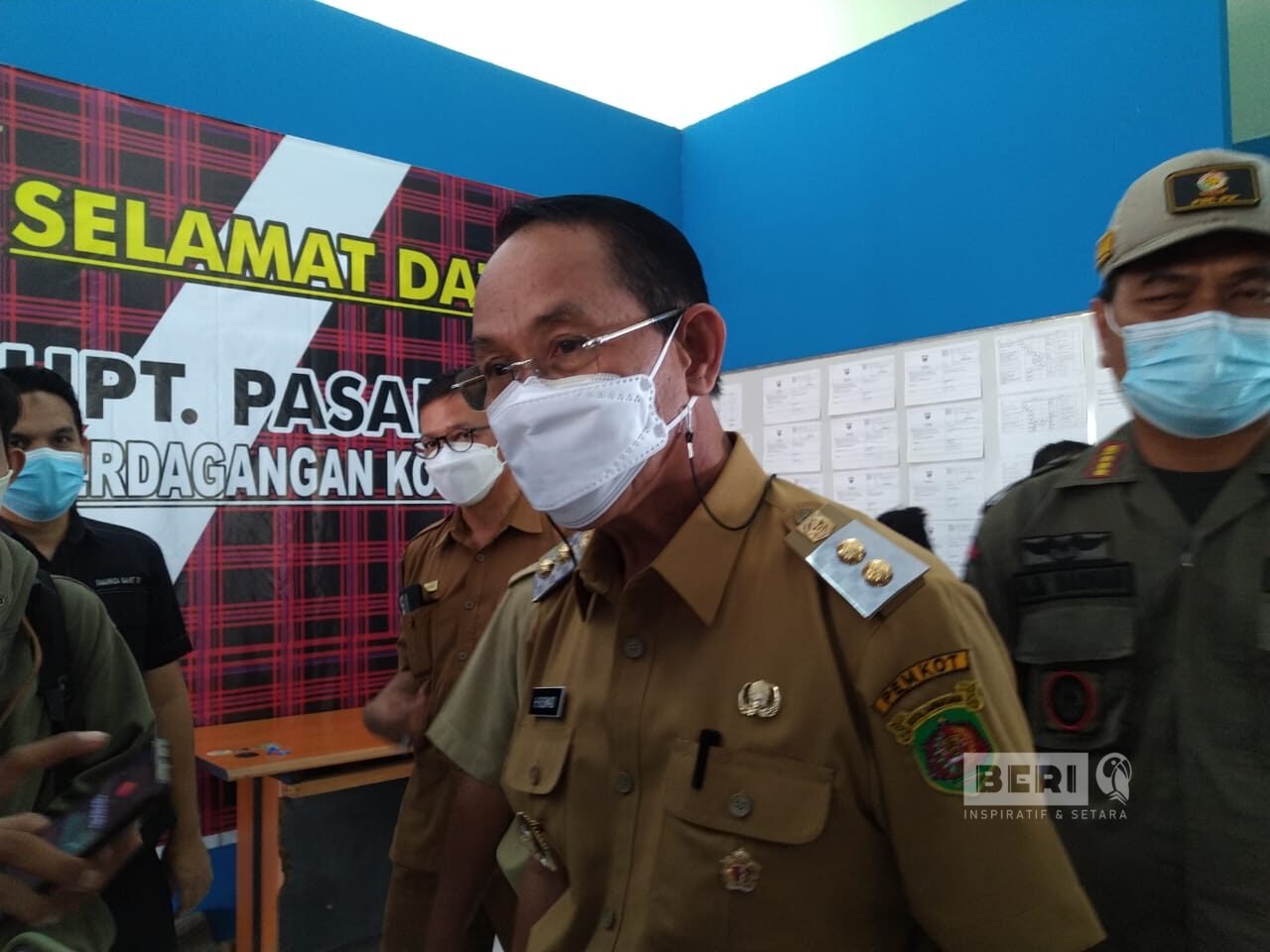 Wakil walikota Samarinda Rusmadi saat kunjungan di pasar Segiri pada Senin (15/3/2021).