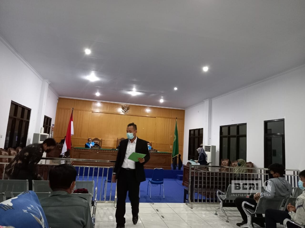 Aksi Walk Out Sidang Gugatan Presiden di PTUN Samarinda Berujung Somasi ke Mahkamah Agung