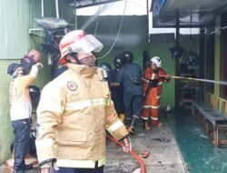 Diduga Korsleting Listrik, 4 Rumah Warga di Gunung Malang Terbakar