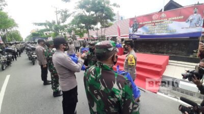 Polda Kaltim dan Kodam VI Mulawarman Salurkan 1000 Paket Sembako Bagi Warga Terdampak PPKM Darurat
