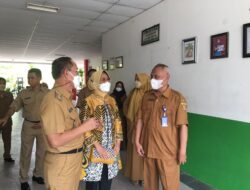 Rusmadi Bersama Hetifah Tinjau PTM Hari Pertama