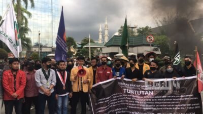 Memperingati HTN aliansi gerakan rakyat menggugat (GERAM) melakukan aksi demonstrasi di depan kantor Gubernur Kalimantan timur,Jumat (24/09/21).