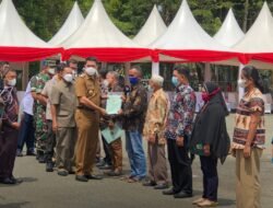 Bagikan Sertifikat Tanah, Walikota Samarinda: Saya Tidak Ingin Tanah Warga Menjadi Sasaran Mafia Tanah