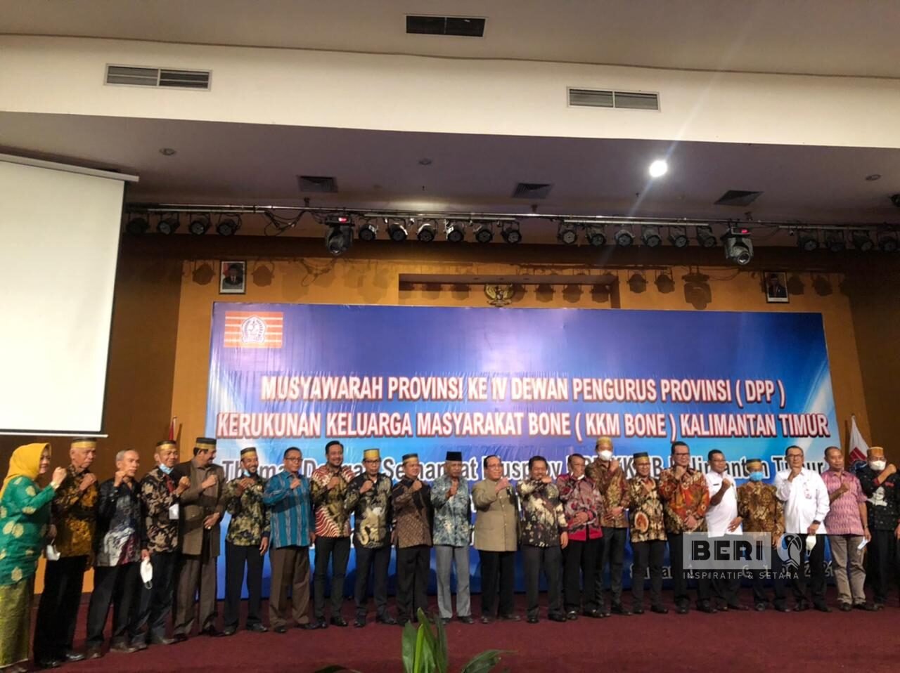 Ketua Terpilih KKMB Kaltim, Ismail Bolong Bersama Tokoh-Tokoh KKMB Kaltim. ©Dodi/beri.id