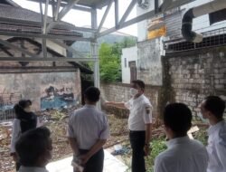 Terima Aduan Kondisi Sekolah Yang Nyaris Ambruk, Andi Harun Langsung Tinjau Lokasi