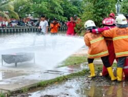 Damkar Bersama Unsur Relawan Gelar Simulasi Antispasi Kebakaran Bulan Suci Ramadhan