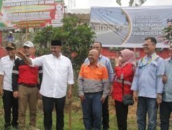 Kolaborasi Forum TJSP dan Kecamatan Loa Janan, Bupati Kukar Hadiri Peletakan Batu Pertama Pembangunan UKM Center