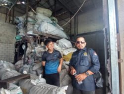 Komisi III DPRD Samarinda Tinjau Pabrik Pencacah Plastik: Mendorong Musyawarah untuk Atasi Konflik Warga dan Pengusaha