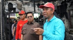Rendi Solihin Salurkan Bantuan untuk Korban Kebakaran di Tenggarong