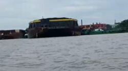 Dugaan Jetty Barito Tak Berizin Masih Loading di Palaran