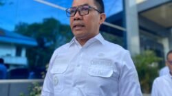 Ditanya Wartawan soal Mobil Dinas, Andi Harun: Camry, Itu dari Zamannya Pak Jaang 