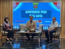 Andi Harun Instruksikan Penataan Kendaraan Dinas Samarinda Usai Evaluasi Kontrak Defender