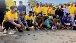 Gandeng Pengelola Pantai DEB, JMSI Balikpapan Lepas 80 Tukik Penyu Lekang Bersama Wali Kota