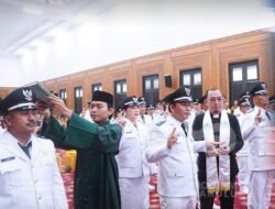 Bupati Mahulu Lantik 27 Petinggi Kampung, Tekankan Integritas dan Pelayanan Prima