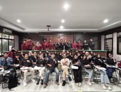 Tingkatkan Literasi Media, BEM FH UNIBA Gelar Kelas Jurnalistik Bersama AJI Balikpapan