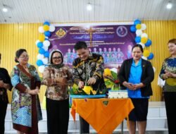 Wabup Mahulu Hadiri HUT Ke-102 WKRI, Tekankan Peran Strategis Perempuan dalam Ketahanan Keluarga