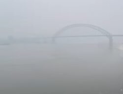 Menangih Langit Biru Bumi Etam
